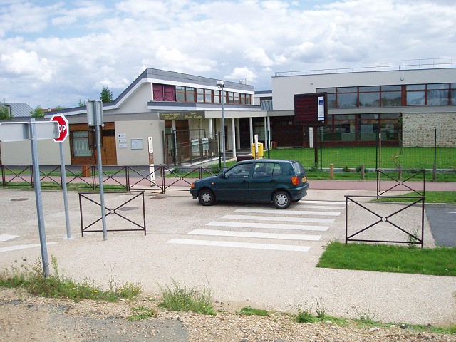 Salle René Cassin à Lardy le Pâté
